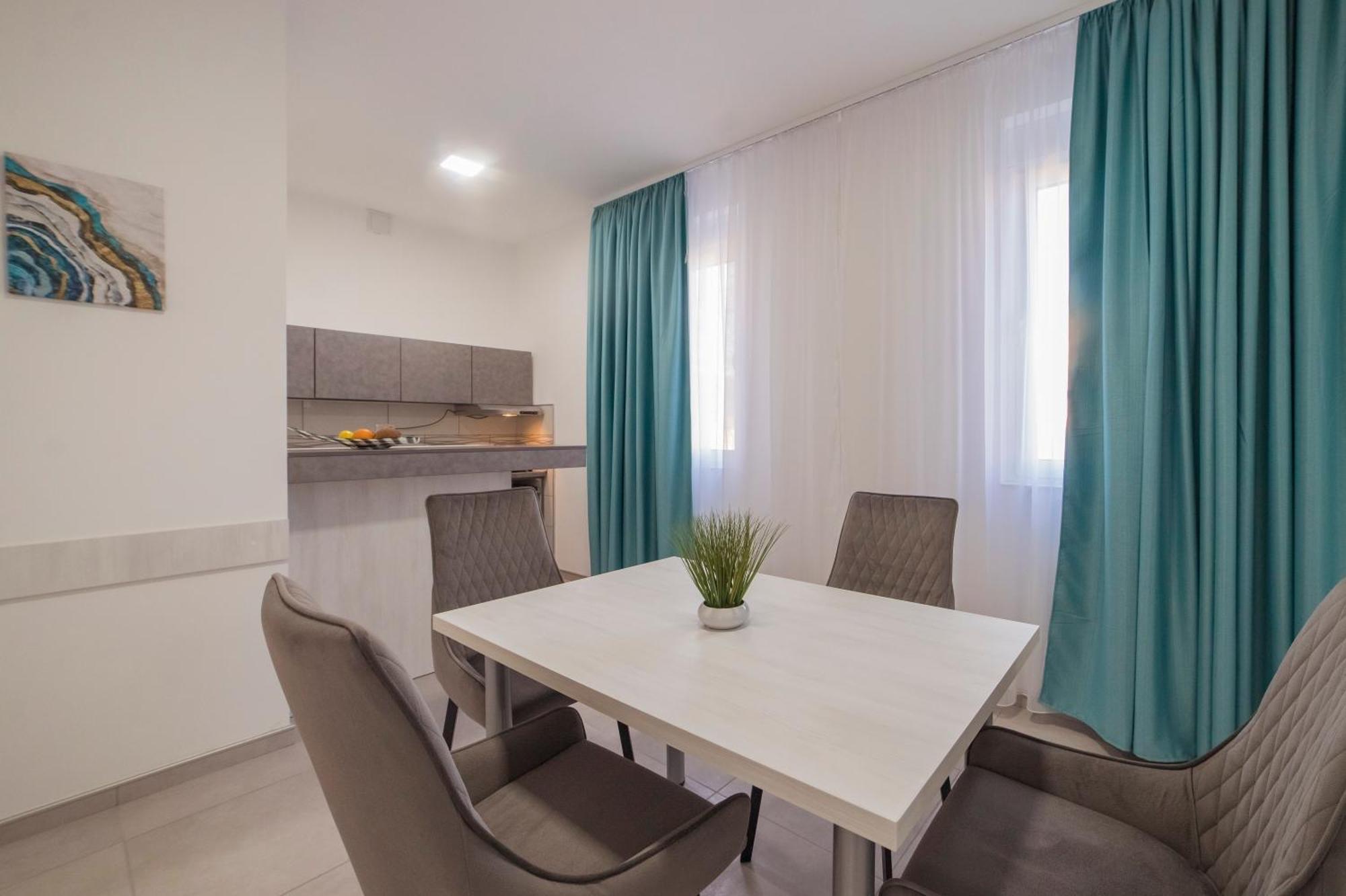 As Apartmani Пирот Экстерьер фото